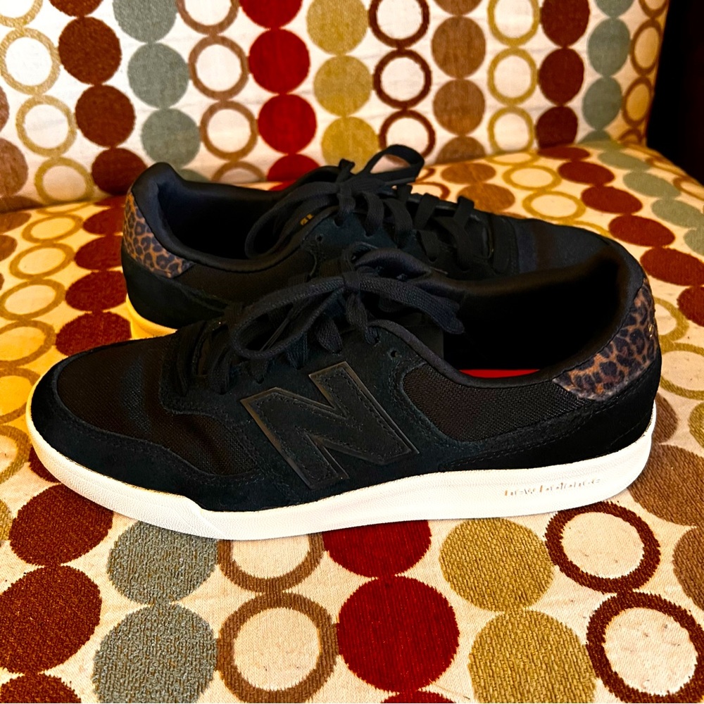New Balance, 300v2 Sneaker, Black w/ Leopard Trim, Women’s Size 9.5